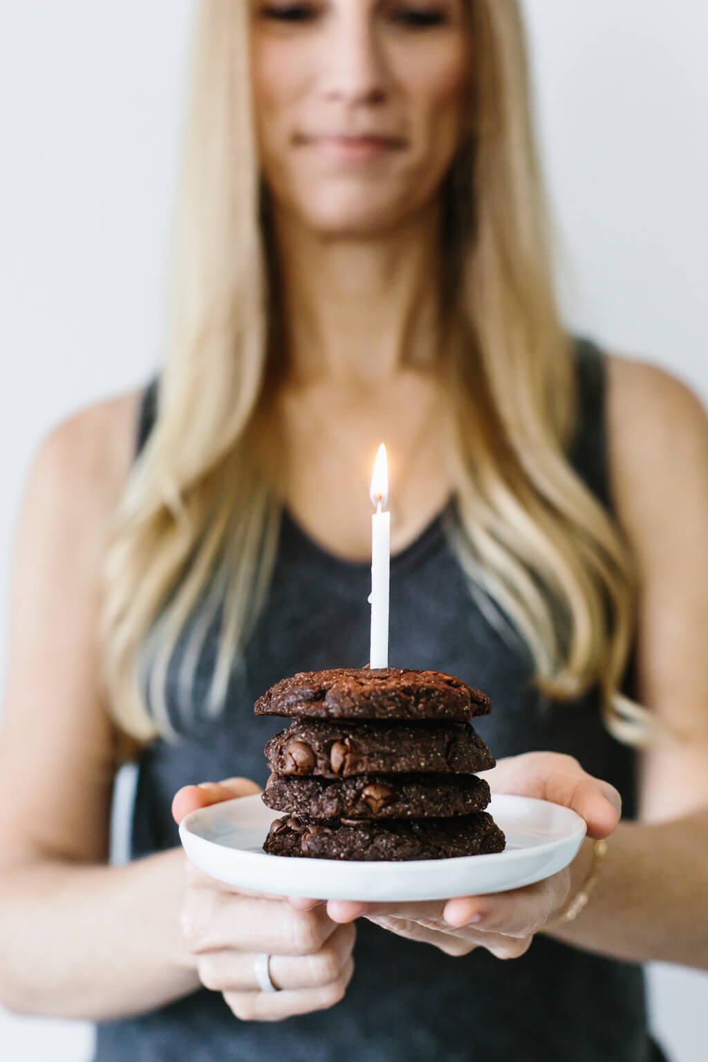 These gluten-free, paleo-friendly mint double chocolate cookies are rich, decadent and highly addictive. They're firm on the outside and lusciously soft on the inside.